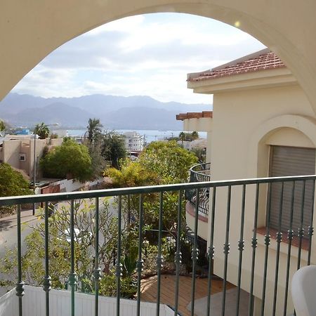 Michelle'S Apartment Eilat Bagian luar foto