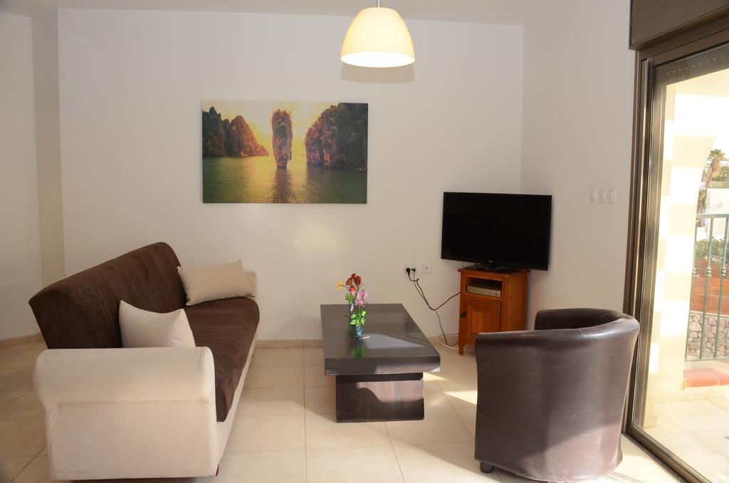 Michelle'S Apartment Eilat Bagian luar foto