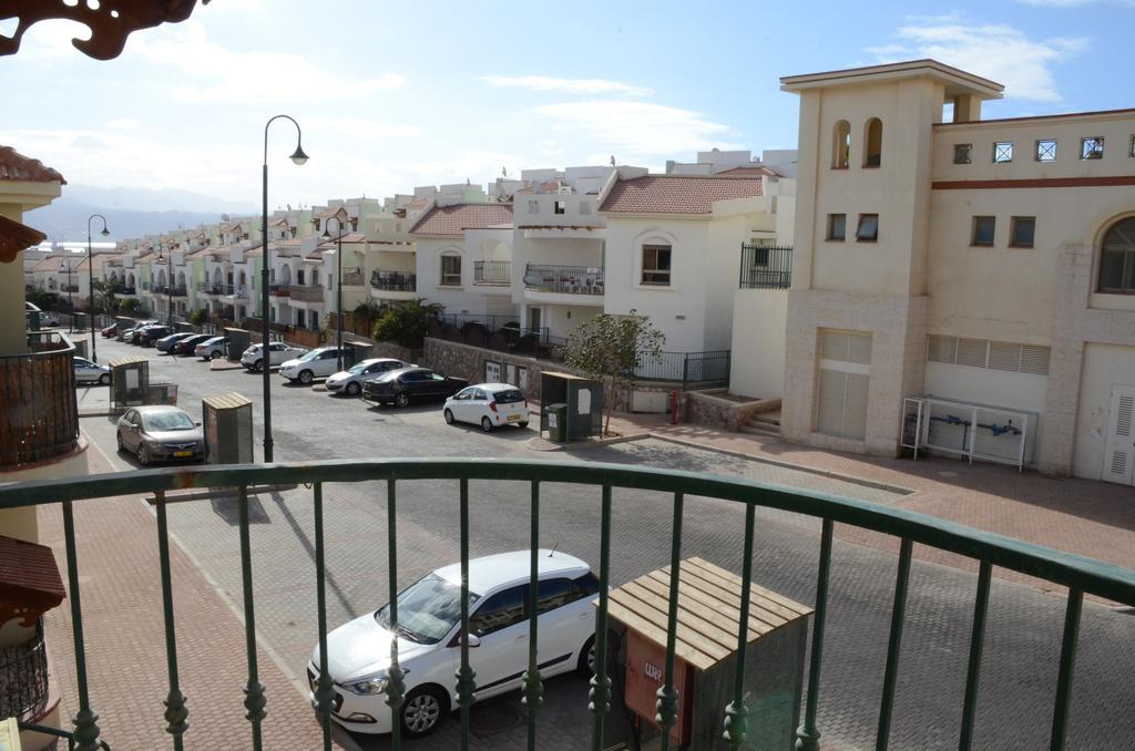 Michelle'S Apartment Eilat Bagian luar foto