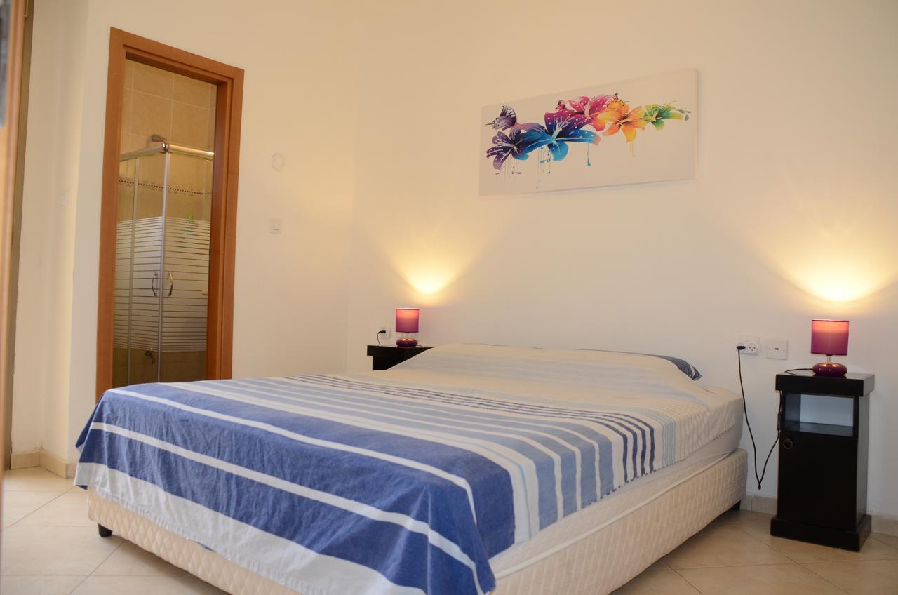 Michelle'S Apartment Eilat Bagian luar foto